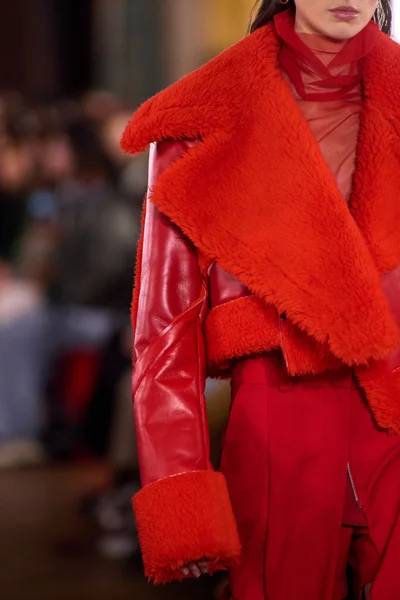Look 23
